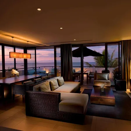 Hilton Fiji Beach Resort And Spa Denarau Island Exterior photo A suite at the W Bali