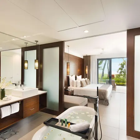 Hilton Fiji Beach Resort And Spa Denarau Island Exterior photo A bathroom at the hotel